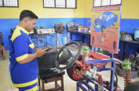 Teknik Kendaraan Ringan Otomotif (TKRO)